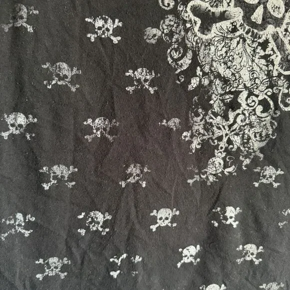 Y2K Twisted Courtesy Black White Skull T-Shirt Juniors XXL 19 y2k skull grunge - Picture 8 of 11
